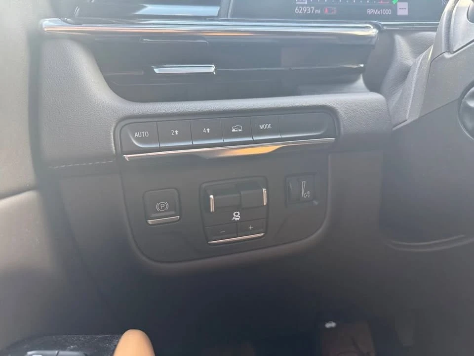 2021 Cadillac Escalade 5th Gen - Image 9 of 20