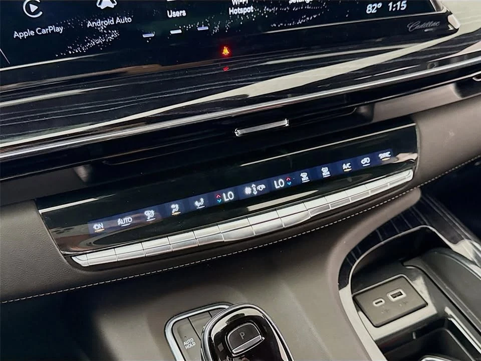 2021 Cadillac Escalade 5th Gen - Image 16 of 19