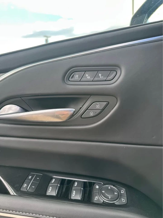 2021 Cadillac Escalade 5th Gen - Image 9 of 20