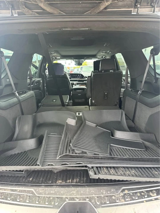 2021 Cadillac Escalade 5th Gen - Image 16 of 20