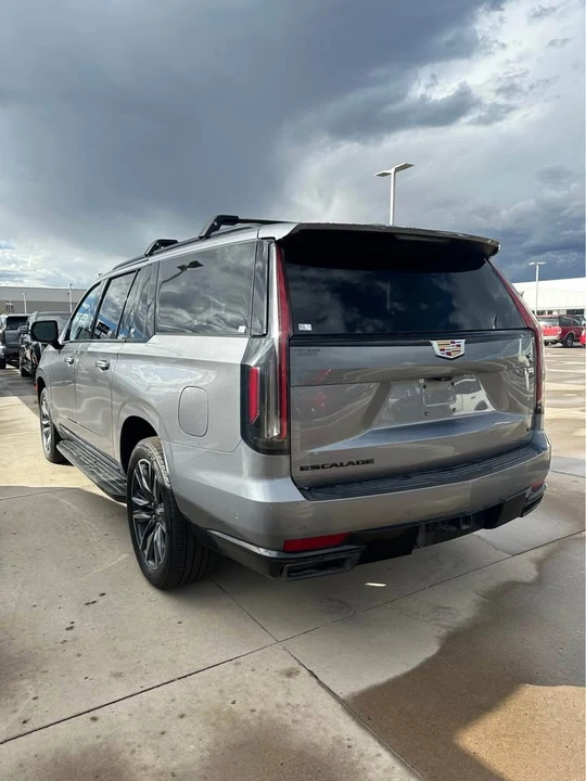 2021 Cadillac Escalade 5th Gen - Image 2 of 20