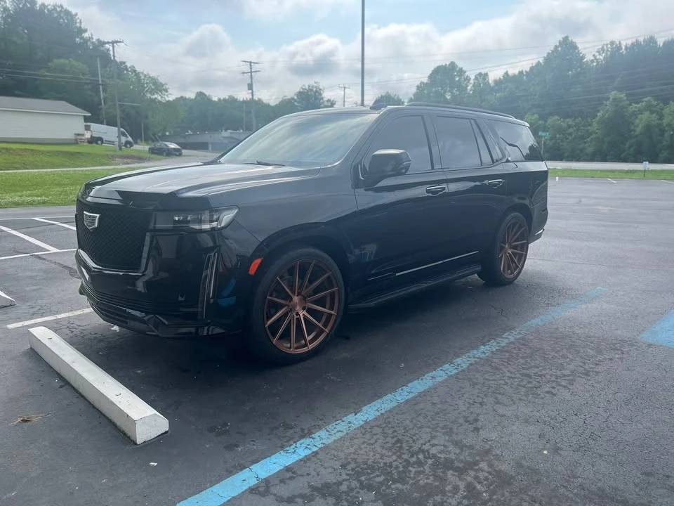 2021 Cadillac Escalade 5th Gen - Image 2 of 16