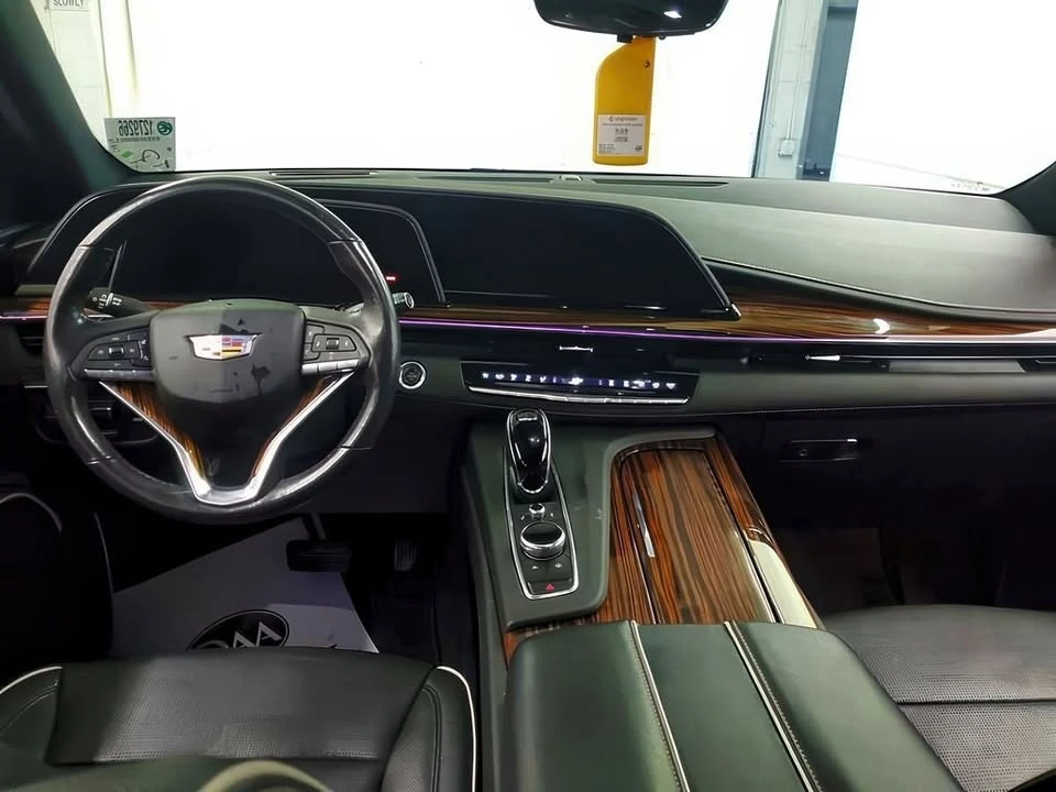 2021 Cadillac Escalade 5th Gen - Image 8 of 17