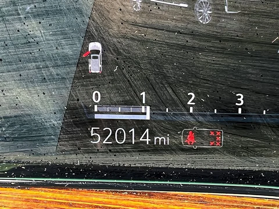 2021 Cadillac Escalade 5th Gen - Image 9 of 17