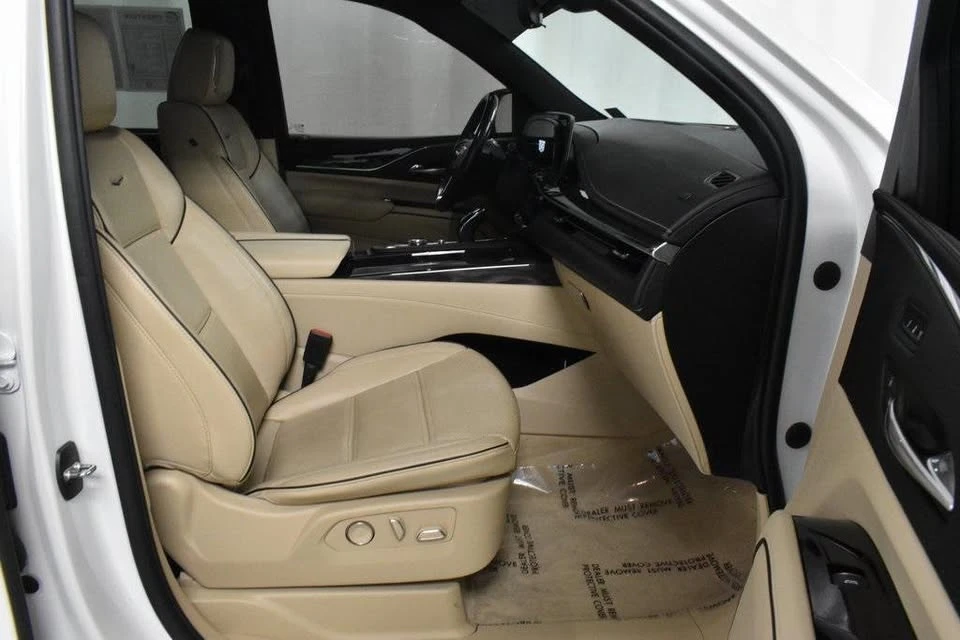 2021 Cadillac Escalade 5th Gen - Image 13 of 18