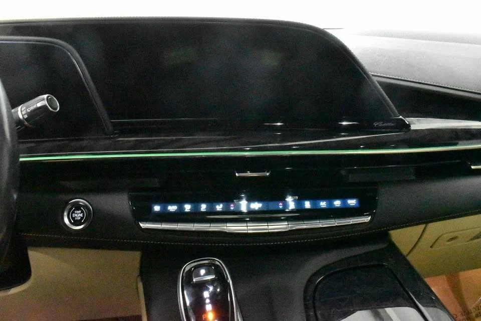 2021 Cadillac Escalade 5th Gen - Image 17 of 18