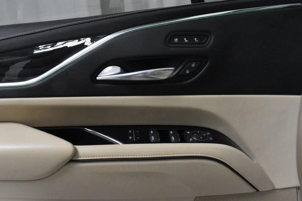 2021 Cadillac Escalade 5th Gen - Image 15 of 18
