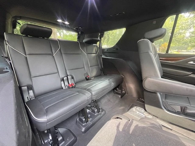 2021 Cadillac Escalade 5th Gen - Image 15 of 20