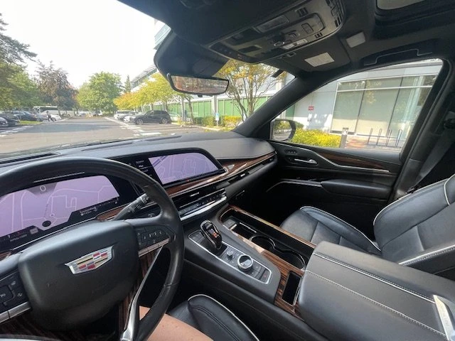 2021 Cadillac Escalade 5th Gen - Image 15 of 20