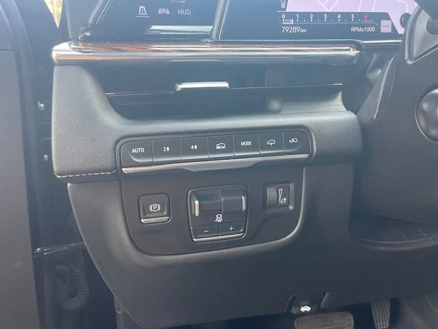 2021 Cadillac Escalade 5th Gen - Image 8 of 20