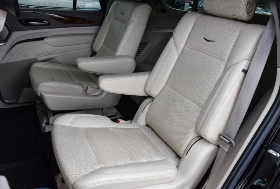 2021 Cadillac Escalade 5th Gen - Image 15 of 19
