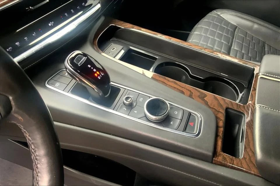 2021 Cadillac Escalade 5th Gen - Image 12 of 16