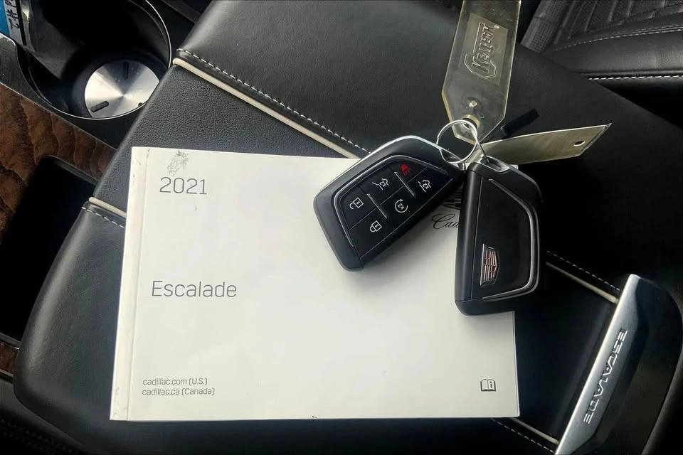 2021 Cadillac Escalade 5th Gen - Image 16 of 16