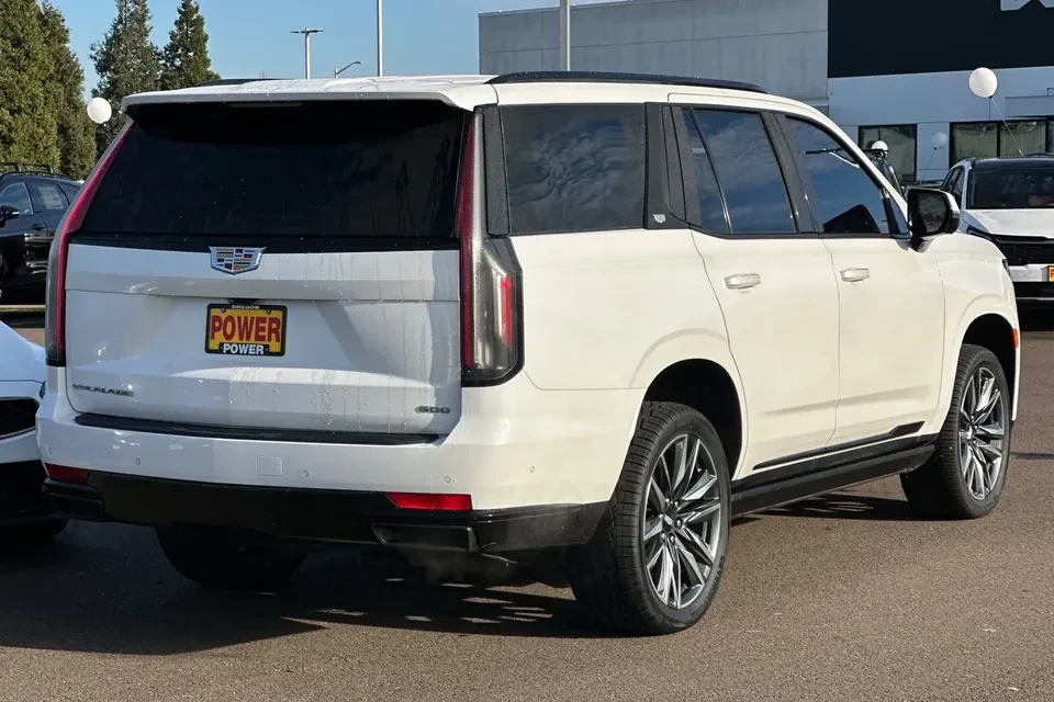 2021 Cadillac Escalade 5th Gen - Image 2 of 20