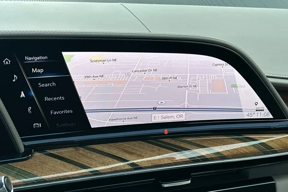 2021 Cadillac Escalade 5th Gen - Image 15 of 20
