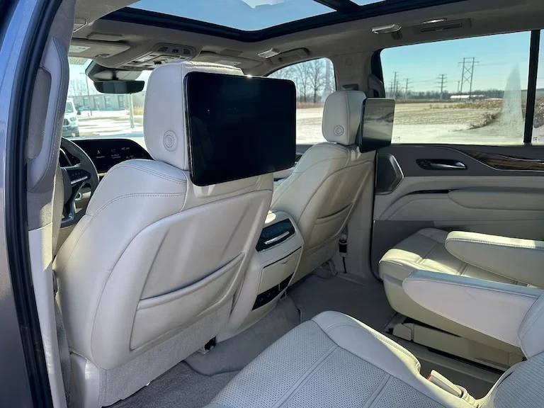 2021 Cadillac Escalade 5th Gen - Image 10 of 10