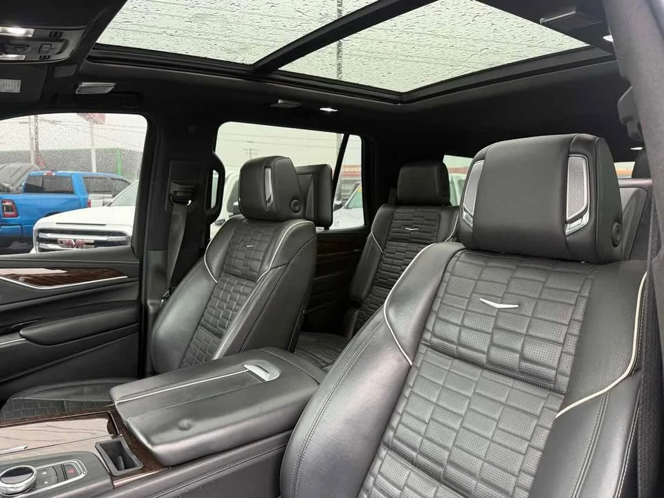 2021 Cadillac Escalade 5th Gen - Image 11 of 15