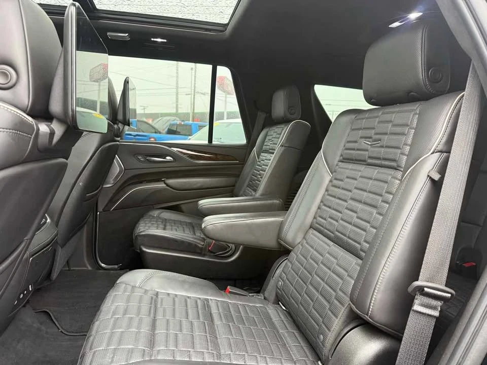 2021 Cadillac Escalade 5th Gen - Image 13 of 15