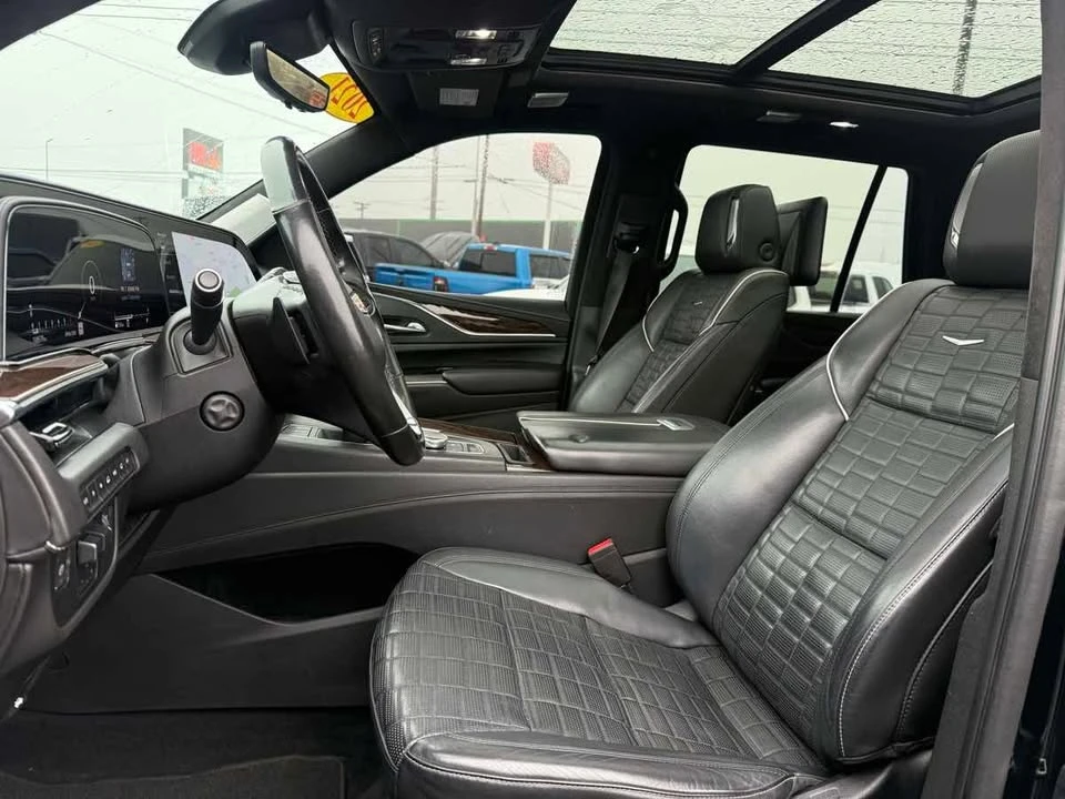 2021 Cadillac Escalade 5th Gen - Image 10 of 15