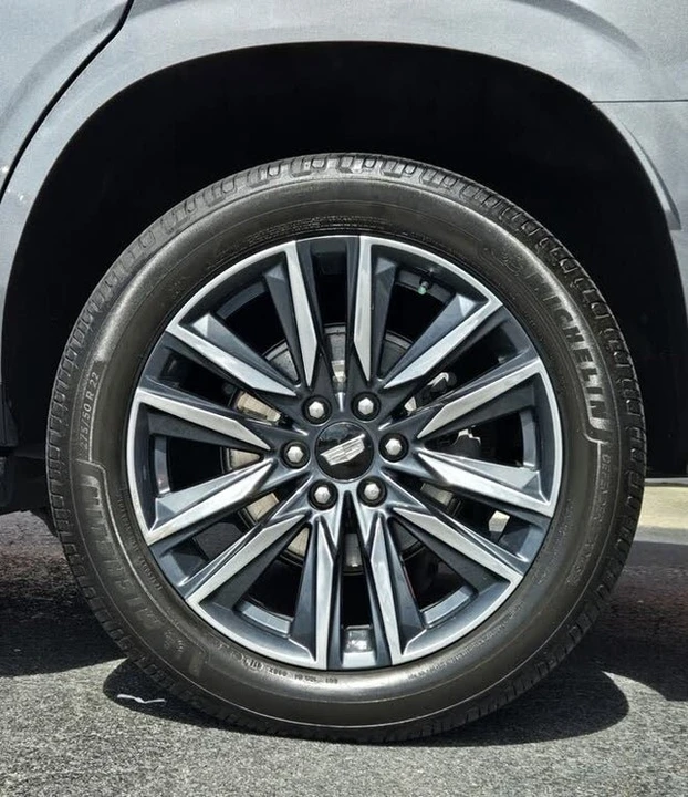 2021 Cadillac Escalade 5th Gen - Image 7 of 16