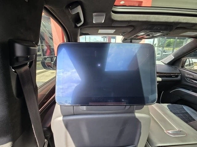 2021 Cadillac Escalade 5th Gen - Image 13 of 16