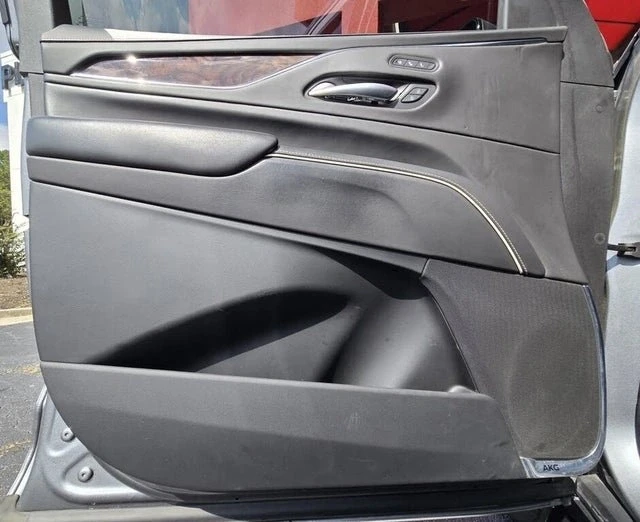 2021 Cadillac Escalade 5th Gen - Image 12 of 16