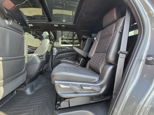 2021 Cadillac Escalade 5th Gen - Image 14 of 16