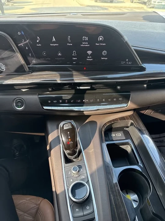 2021 Cadillac Escalade 5th Gen - Image 5 of 6