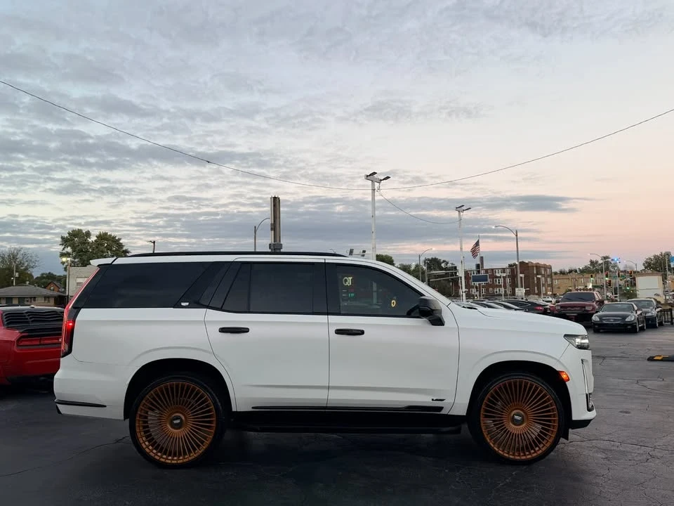 2021 Cadillac Escalade 5th Gen - Image 5 of 20