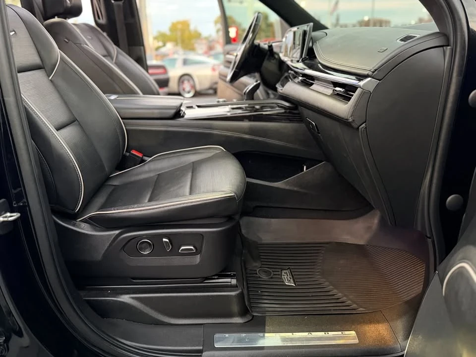 2021 Cadillac Escalade 5th Gen - Image 16 of 20