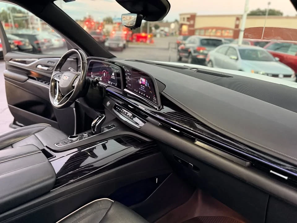 2021 Cadillac Escalade 5th Gen - Image 17 of 20