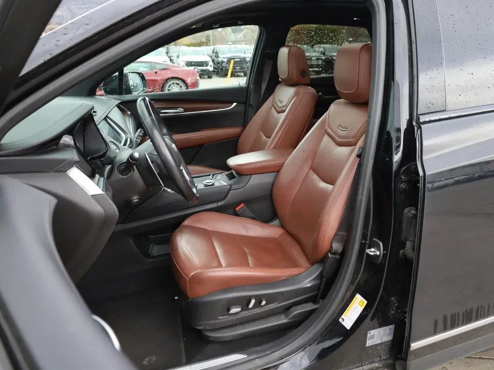 2021 Cadillac XT5 - Image 18 of 20