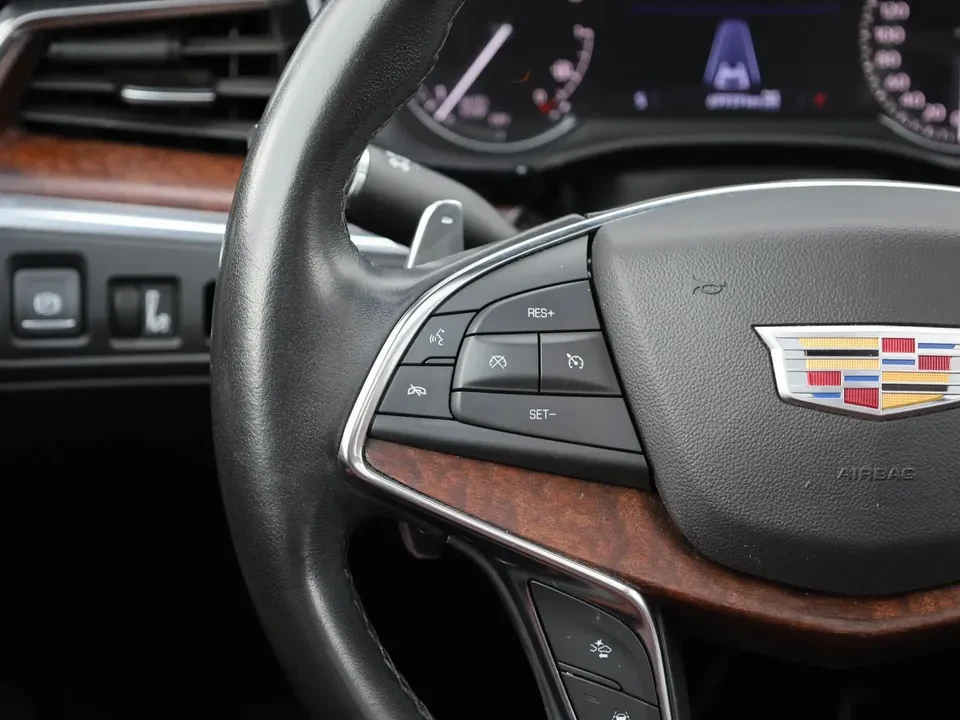 2021 Cadillac XT5 - Image 15 of 20