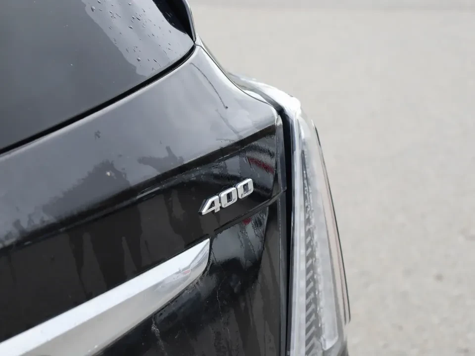 2021 Cadillac XT5 - Image 10 of 20
