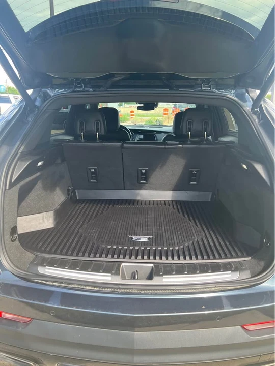 2021 Cadillac XT4 - Image 5 of 8