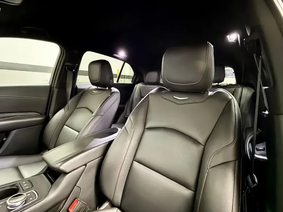 2021 Cadillac XT4 - Image 16 of 20