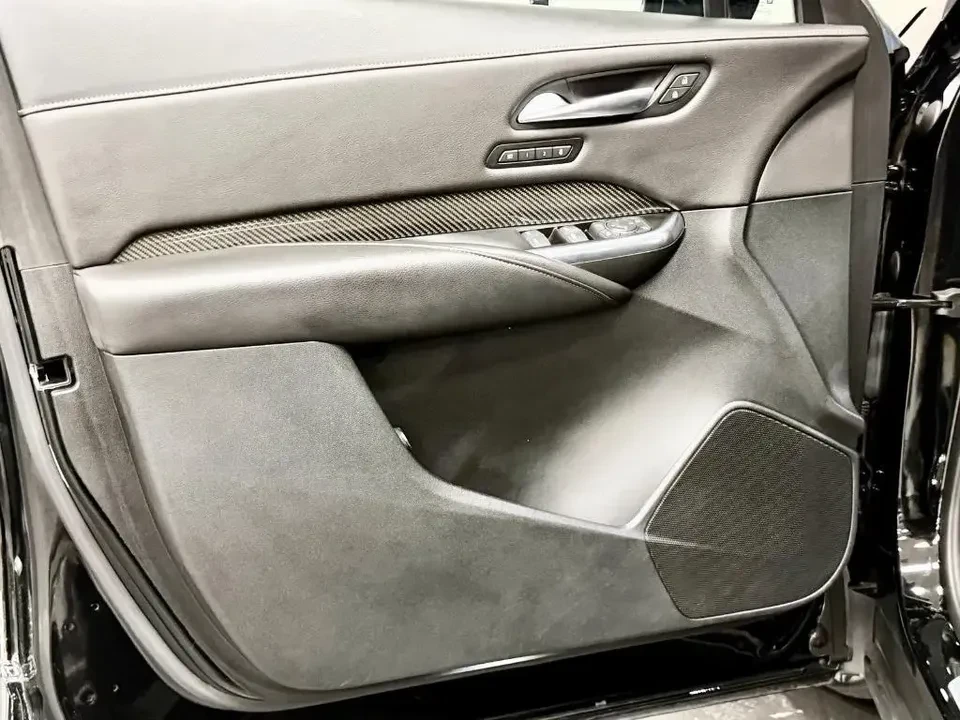2021 Cadillac XT4 - Image 14 of 20