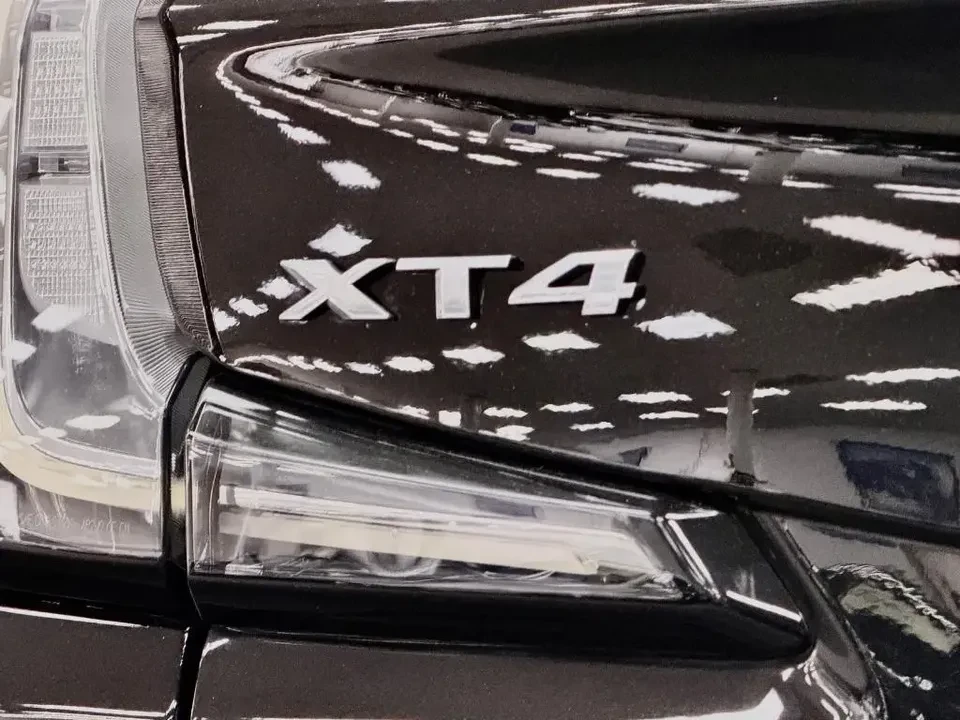 2021 Cadillac XT4 - Image 10 of 20