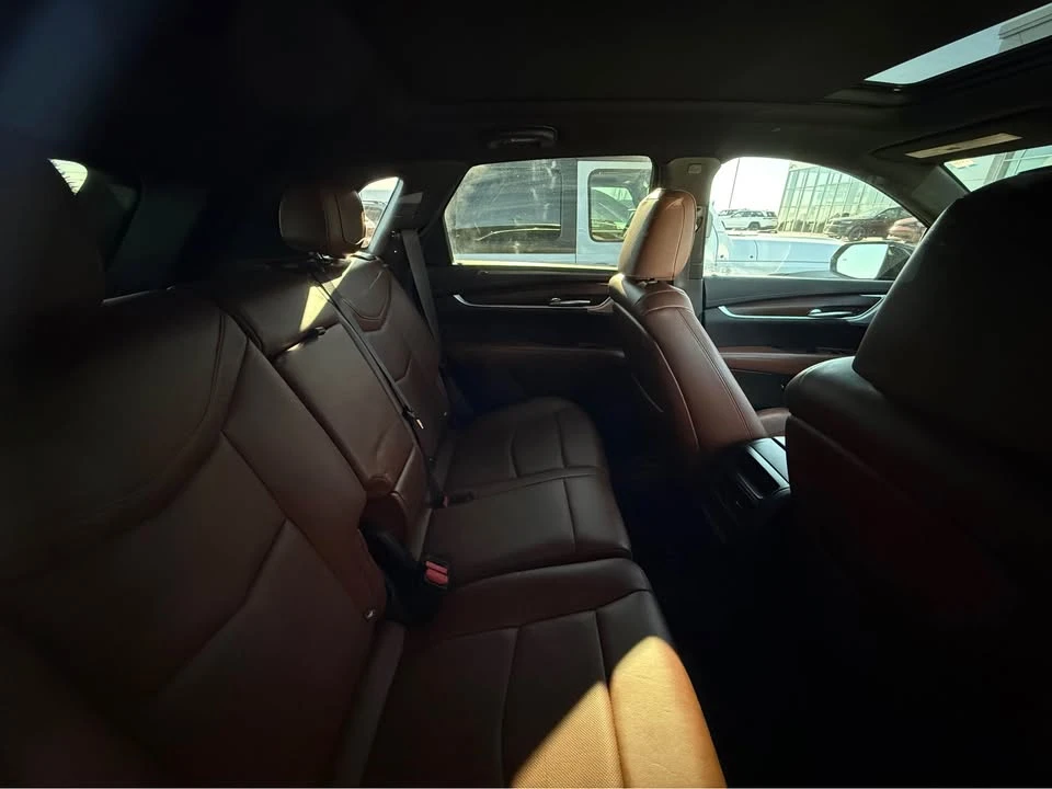 2021 Cadillac XT5 - Image 4 of 5