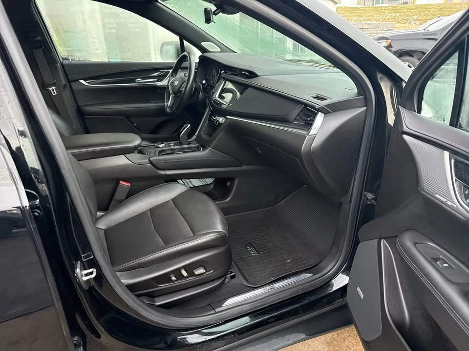 2021 Cadillac XT5 - Image 11 of 18