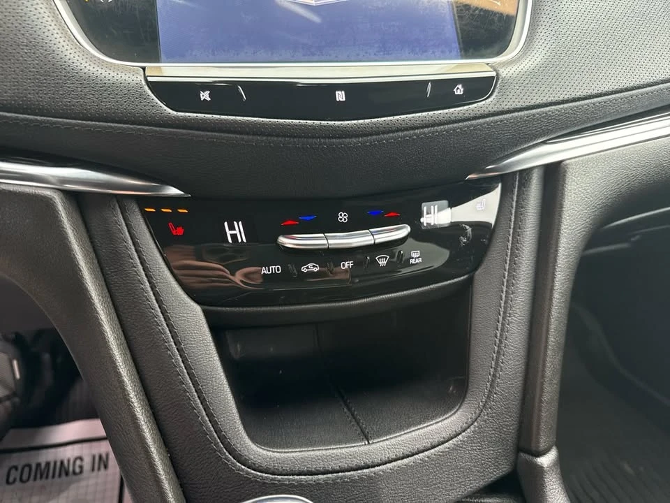2021 Cadillac XT5 - Image 16 of 18
