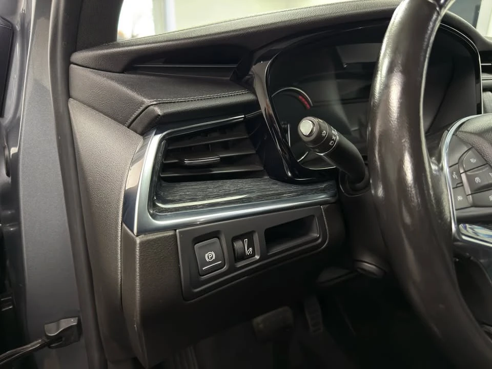 2021 Cadillac XT5 - Image 13 of 17