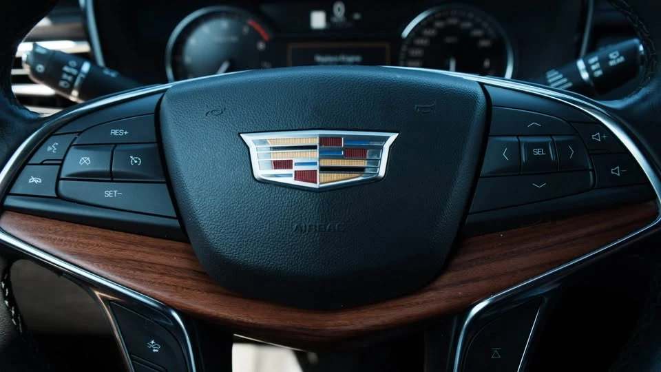 2021 Cadillac XT5 - Image 6 of 10