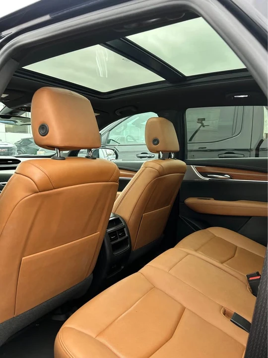 2021 Cadillac XT5 - Image 9 of 12