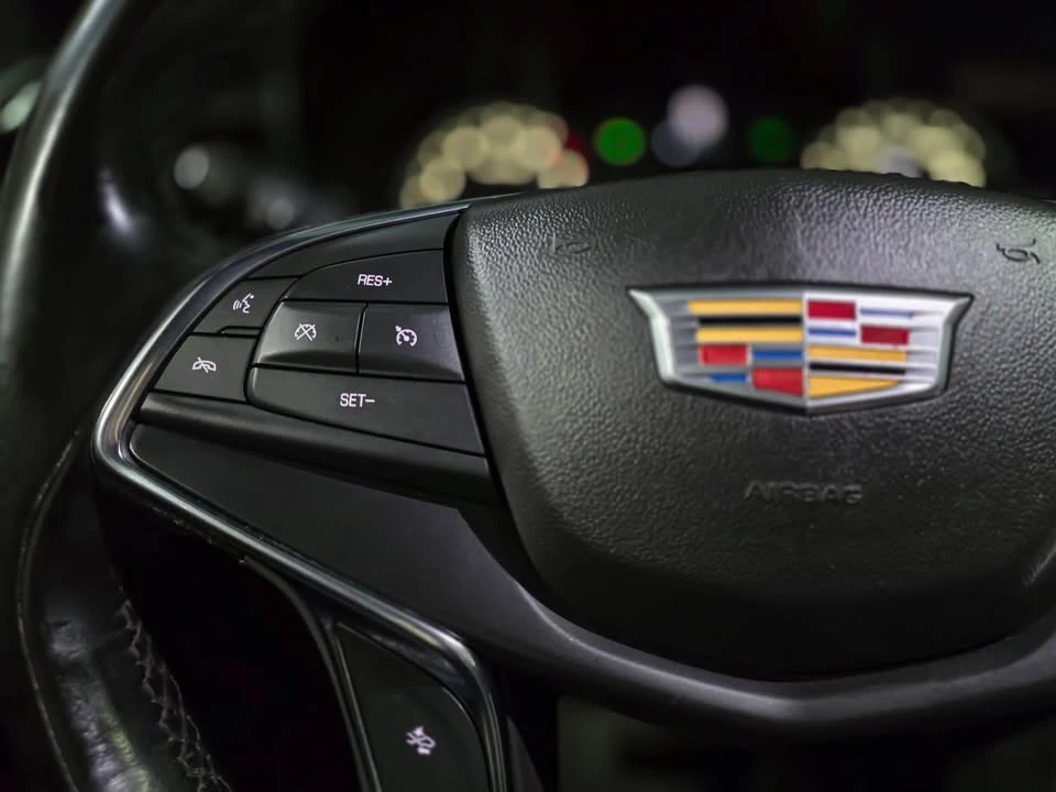 2021 Cadillac XT5 - Image 16 of 18