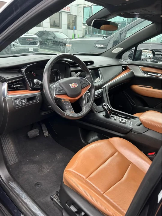 2021 Cadillac XT5 - Image 8 of 12