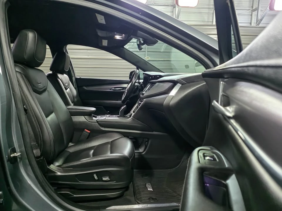 2021 Cadillac XT5 - Image 12 of 18