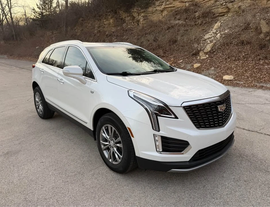 2021 Cadillac XT5 - Image 2 of 11