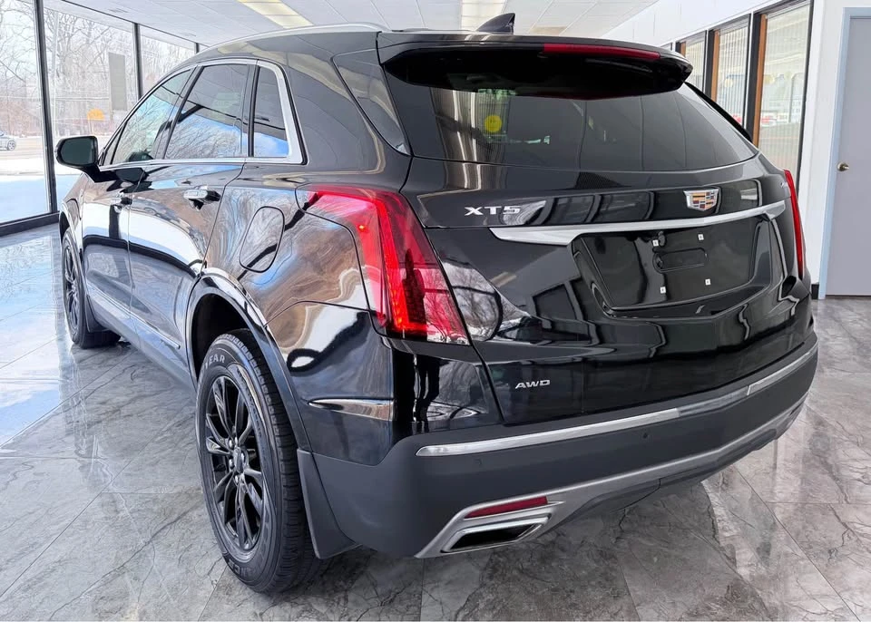 2021 Cadillac XT5 - Image 3 of 20