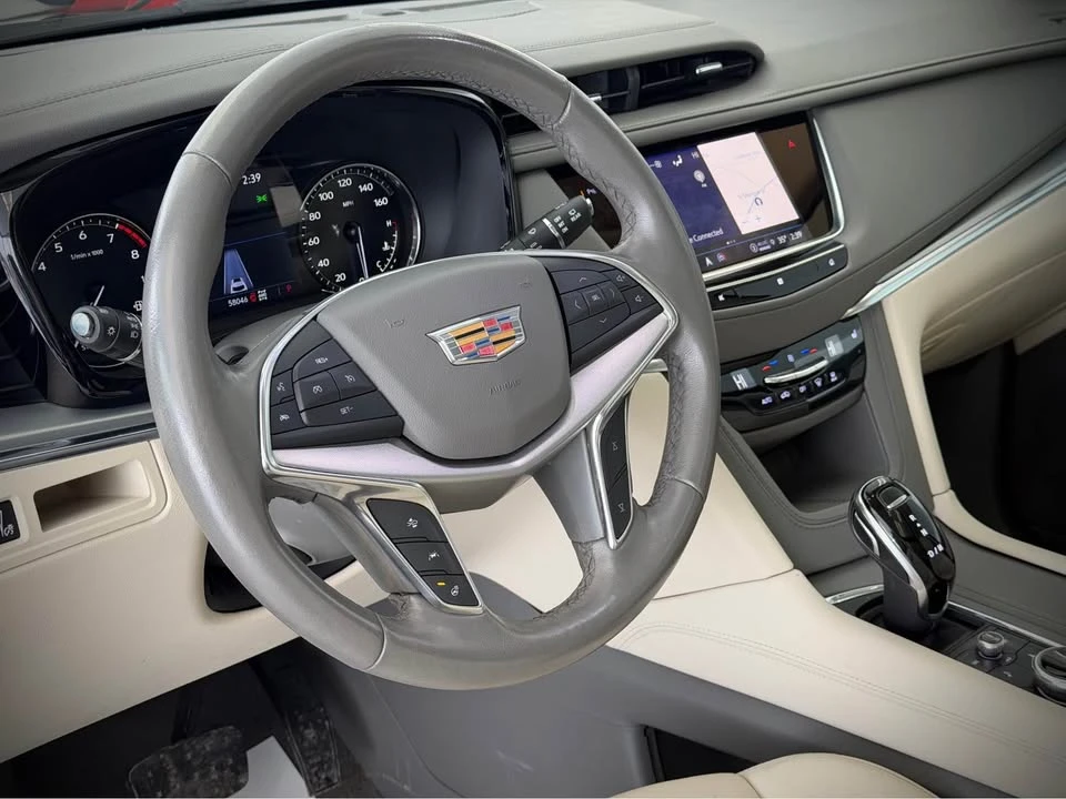 2021 Cadillac XT5 - Image 10 of 20